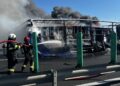Incendiu puternic pe autostrada A1: un autotren încărcat cu frigorifice, cuprins de flăcări în apropiere de Lugoj