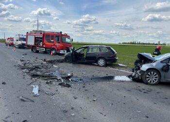 Accident grav între Gătaia și Birda. Patru persoane rănite, una aflată în stop cardio-respirator/Video