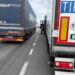 Controale ample în trafic: sute de camioane și autobuze verificate de polițiști. Aproape 220 de amenzi într-o săptămână/Foto