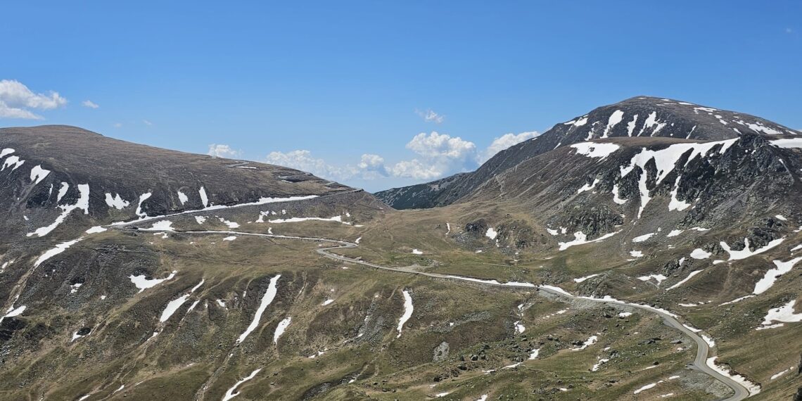Transalpina se redeschide circulației: șoferii pot circula din nou pe unul dintre cele mai spectaculoase drumuri din România