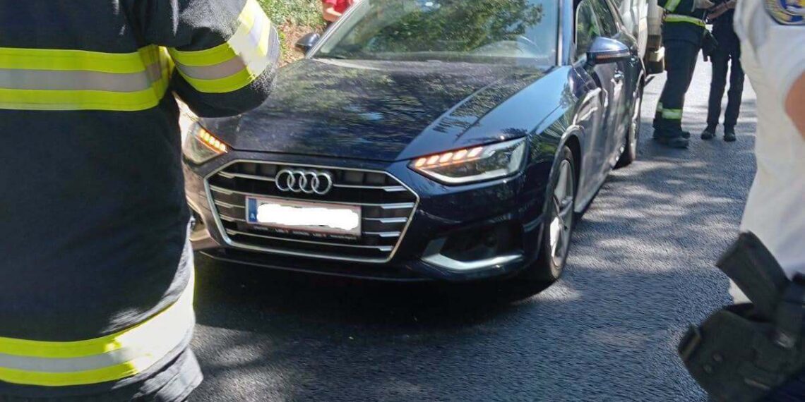 Accident pe DN 68A Coșava–Coșevița: autoturism și autoutilitară implicate în zona unor lucrări rutiere