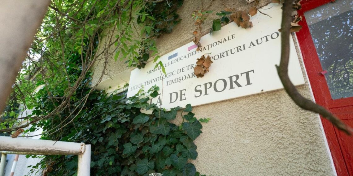 Municipiul Timișoara pregătește modernizarea sălii de sport a Liceului Tehnologic Transporturi Auto