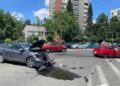Două autoturisme s-au ciocnit în zona Take Ionescu. Un bărbat de 51 de ani a fost rănit