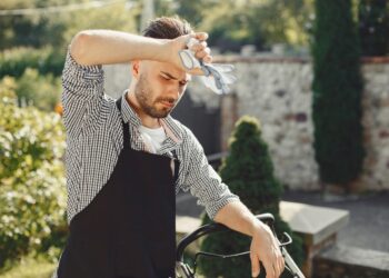 Protecția salariaților în timpul caniculei, în atenția ITM Timiș: amenzi de până la 2.500 de lei