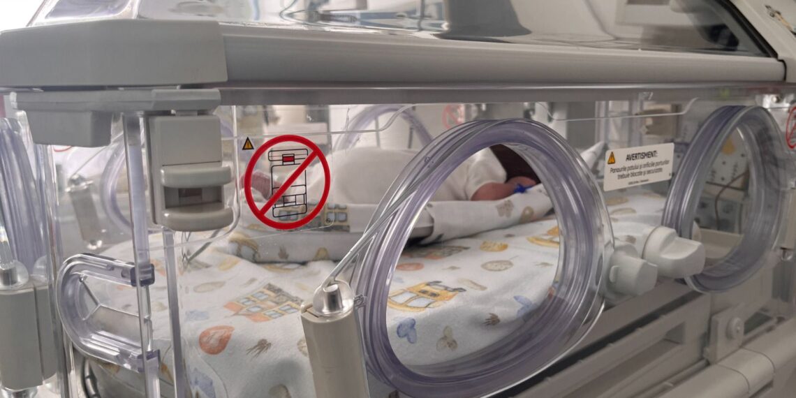 Prematurii extremi și echipa de „mici bijutieri” care luptă pentru ei la Maternitatea Odobescu din Timișoara/Foto