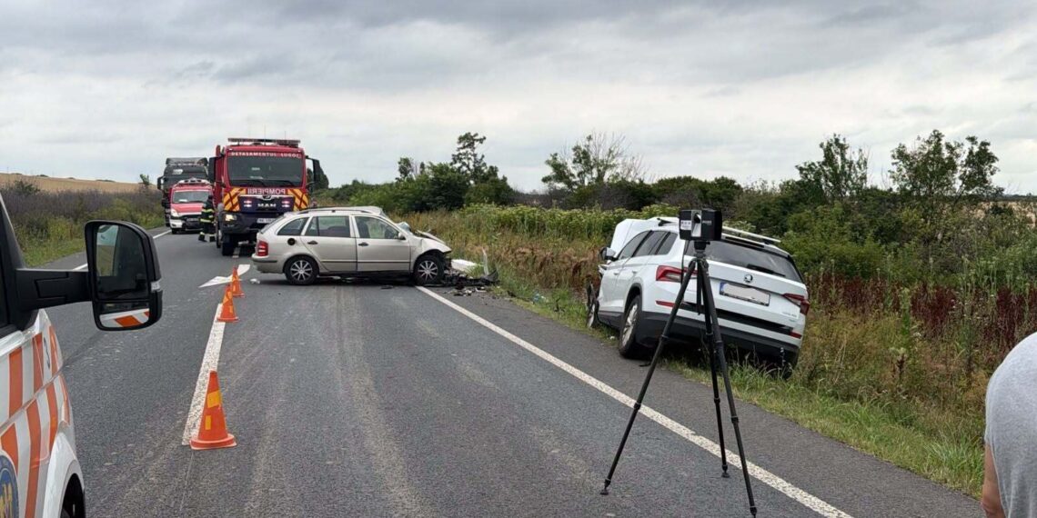 Accident la Recaș. Un șofer a rămas încarcerat/Update: A murit
