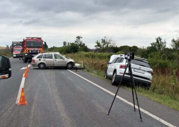 Accident la Recaș. Un șofer a rămas încarcerat/Update: A murit