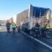 Incendiu pe A1, la un autotren care transporta hrană pentru animale
