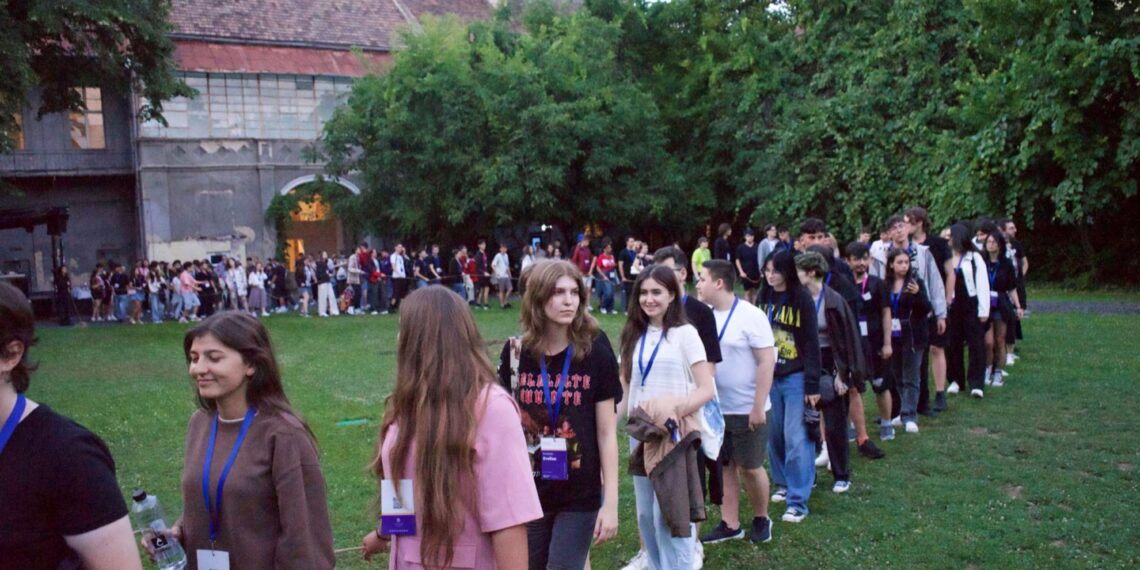 Peste 1.000 de elevi din întreaga țară și-au arătat interesul pentru tabăra de vară organizată de Universitatea Politehnica Timișoara