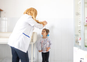 17 cabinete de medicină de familie din Regiunea de dezvoltare Vest, dotate cu aparatură în cadrul programului „Primul pas spre sănătate”. Programul a ajuns la ediția a 4-a