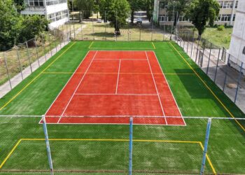 Primăria Timișoara modernizează curțile și terenurile de sport din școli