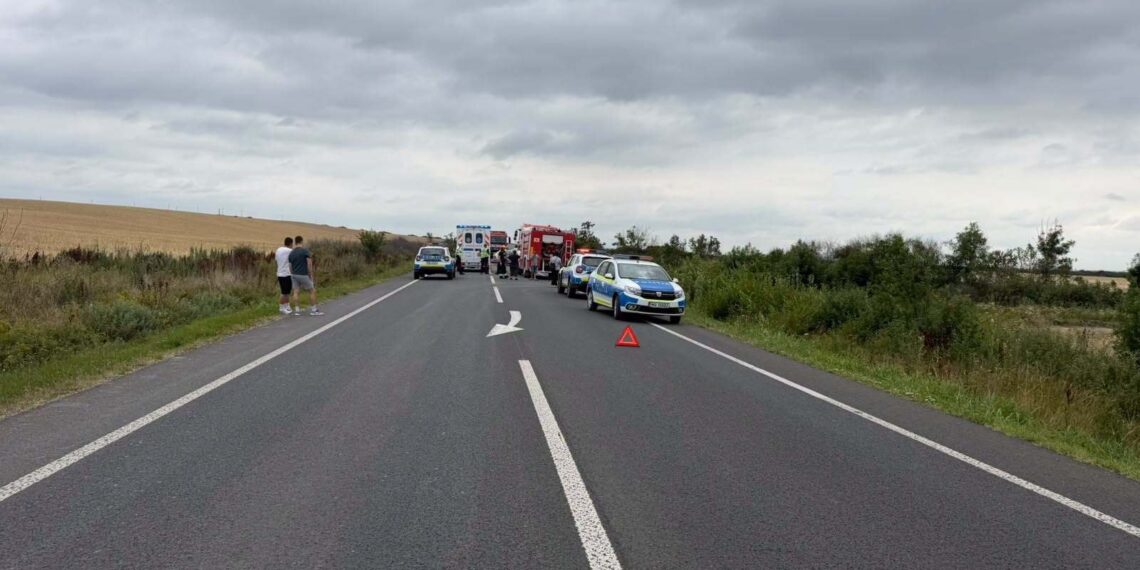 Accident la Recaș. Un șofer a rămas încarcerat/Update: A murit