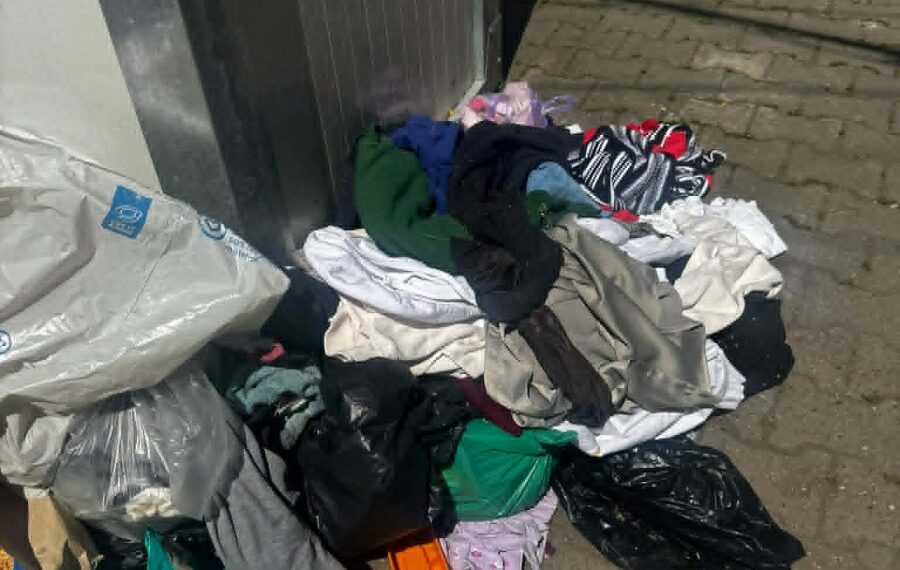 Sancțiuni de 110.000 lei aplicate de polițiștii locali celor carenu dețin contracte de salubrizare sau nu au păstrat curațenia în jurul recipientelor de deșeuri
