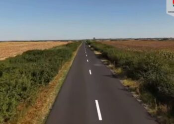 Drumul județean dintre Sânpetru Mare și Igriș, reabilitat de CJT. S-a turnat un nou covor asfaltic pe aproape 9,4 kilometri