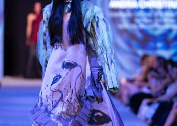 Moda viitorului urcă pe podium la Timișoara. Gala Absolvenților UVT aduce în prim-plan creațiile generației 2026