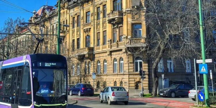 Modernizarea liniei de tramvai din proiectul de regenerare urbană a zonei Piața Traian va începe în luna august