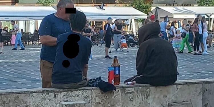 Peste o mie de sancțiuni aplicate, vara acesta, de polițiștii locali pentru nerespectarea ordinii și liniștii publice – petreceri private, muzică în fața blocului sau la boxele din mașină