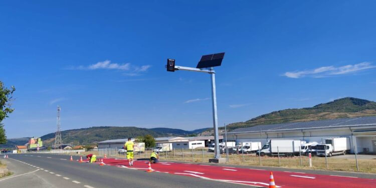 „Covor roșu” și radare electronice la intrarea în localități: șoferii sunt avertizați să reducă viteza