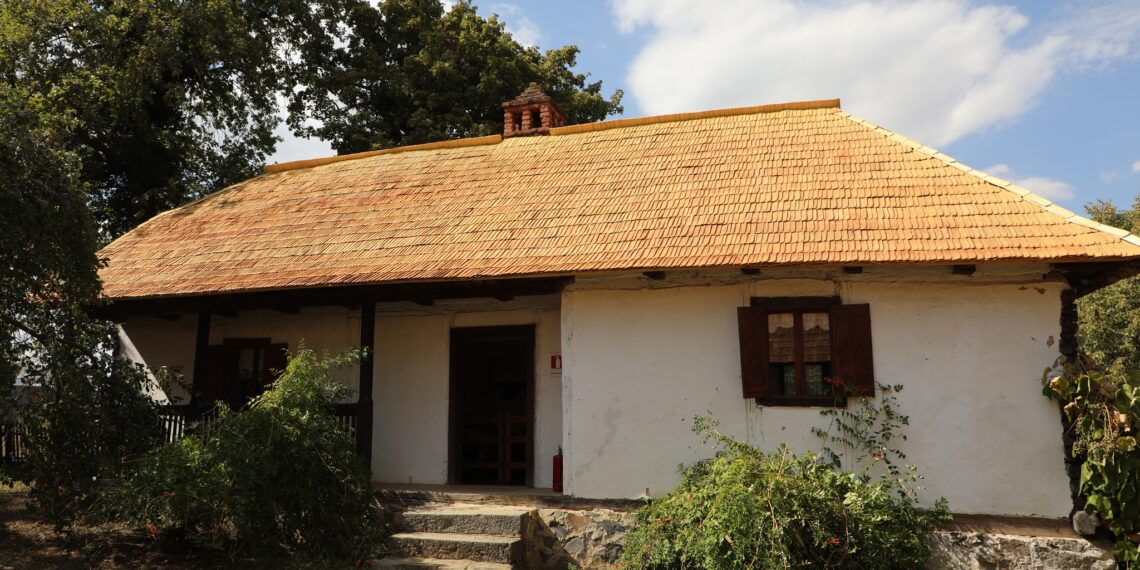 Lucrări de restaurare la 11 obiective ale Muzeului Satului Bănățean Timișoara, finanțate prin Timbrul Monumentelor Istorice