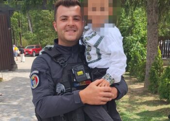 Clipe de panică la Mănăstirea Timișeni. Un copil s-a rătăcit în mulțime