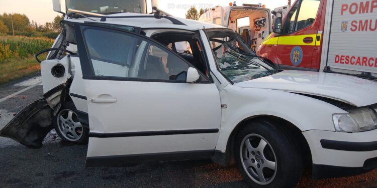 Accident rutier grav pe DN 6, între localitățile Jupa și Căvăran