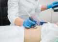 Când poate fi recomandată ecografia abdominală? Simptomele care nu trebuie ignorate
