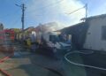 Incendiu puternic pe o stradă din Arad: două persoane au suferit arsuri, iar fumul a determinat emiterea unui mesaj RO-ALERT/Foto