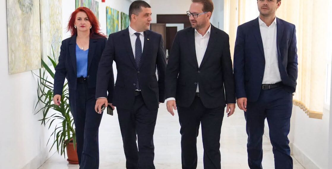 Spitalul CFR din Timișoara ar urma să ajungă la Spitalul Municipal. Anunțul făcut de Dominic Fritz după vizita ministrului Radu Miruță