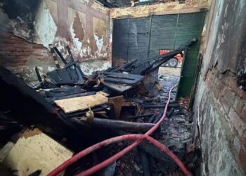 Erou în timpul liber. Un pompier din Lugoj a salvat o femeie dintr-o casă cuprinsă de flăcări