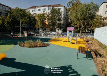 Primăria Timișoara a finalizat modernizarea locului de joacă de pe strada Mureș/Foto
