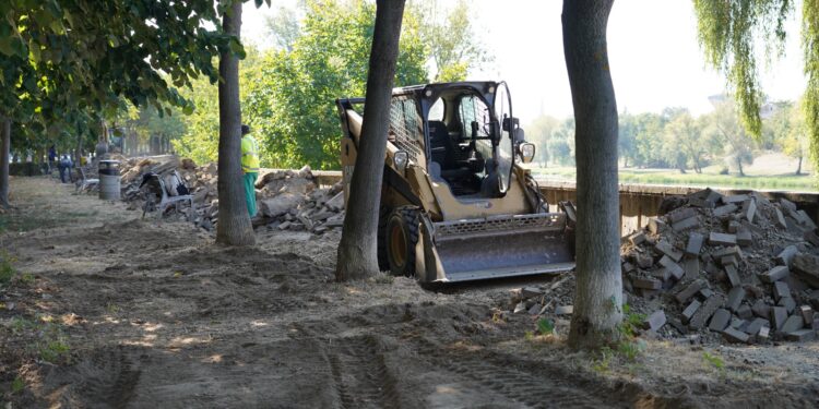 Regenerarea urbană continuă la Lugoj/Foto