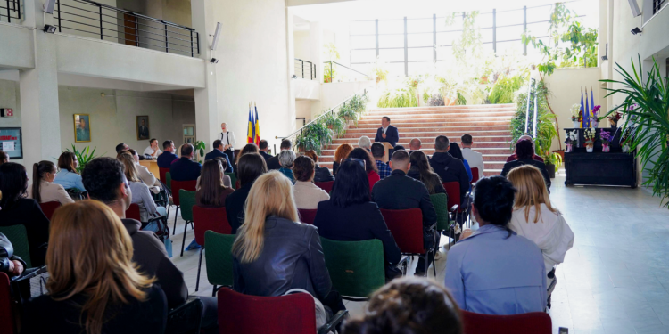 Studenții UMF „Victor Babeș” au început noul an universitar la Lugoj. Mesajul primarului Călin Dobra