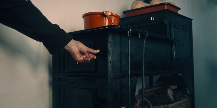 Peste 180 de incendii produse la gospodării în 2026 – principalele cauze