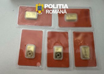 A vândut online lingouri de cupru drept aur și a încasat peste 8.600 de lei. Percheziții la un adolescent din Arad